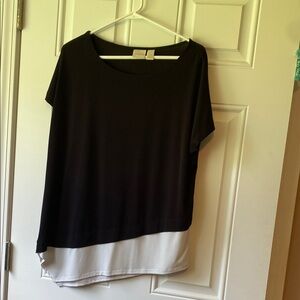 Chico's Black and White Asymmetrical Short Sleeve Blouse